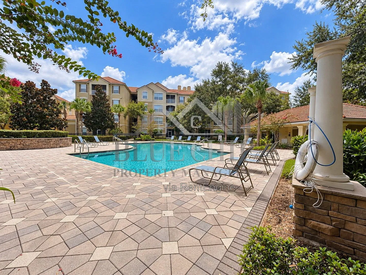 3 bed, 2.0 bath, 1447 sqft, $1,850 — Photo 4