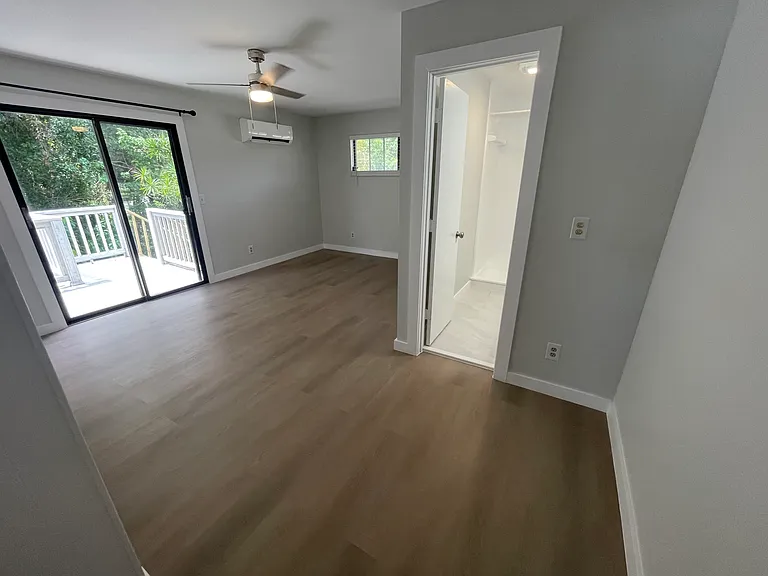 2546 Granada Ave #C — Photo 9