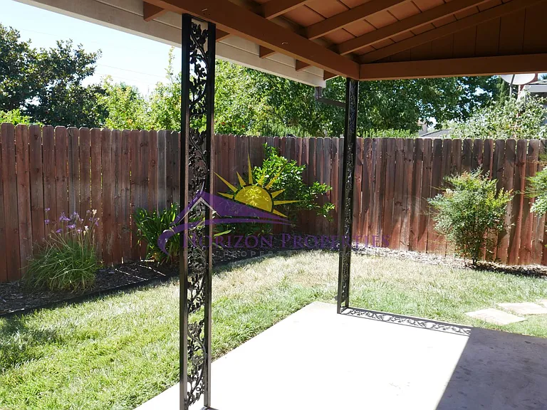 7296 Farm Dale Way — Photo 18