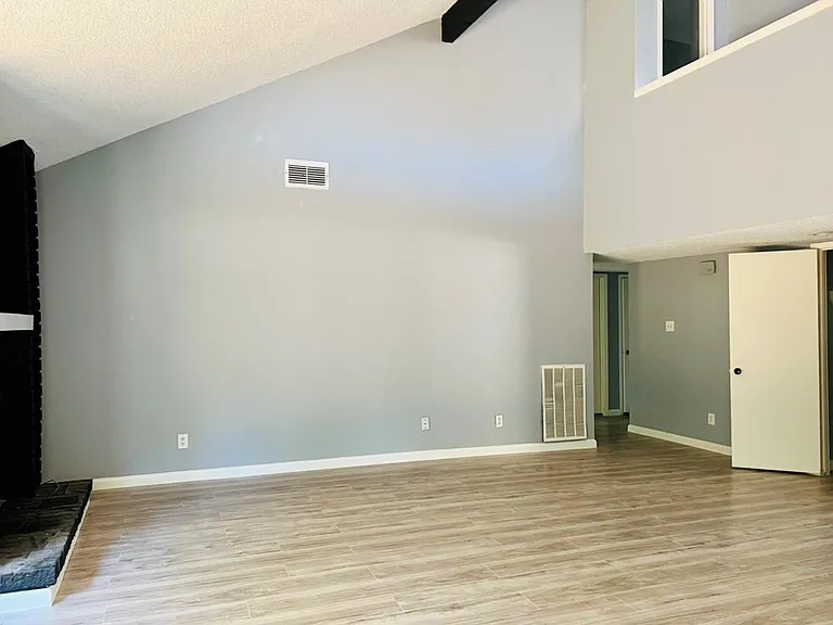 7627 Candlegreen Ln — Photo 14