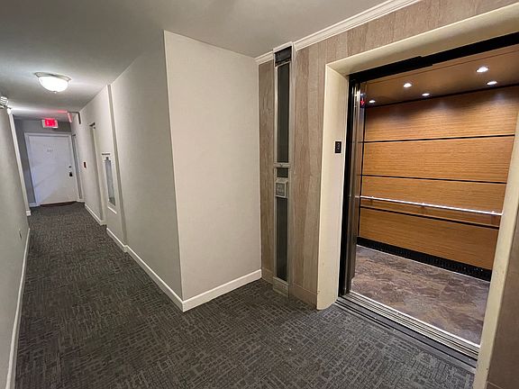 4th image of 811 W 5th St APT 302