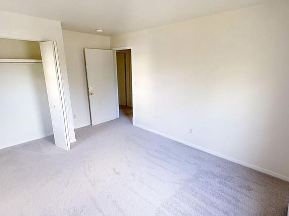 3rd image of 126 Hill St #5