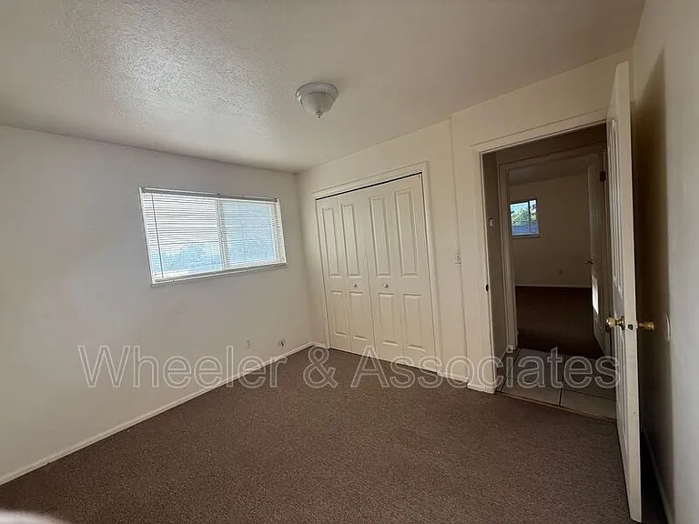 4083 S Porter Ave — Photo 6