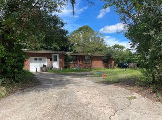 6335 Holly Bay Dr, Jacksonville, FL 32211