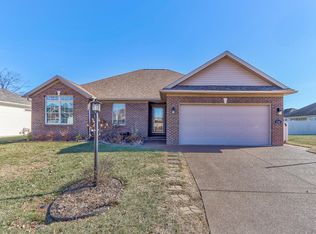 12341 Canyon Rock Dr, Evansville, IN 47725