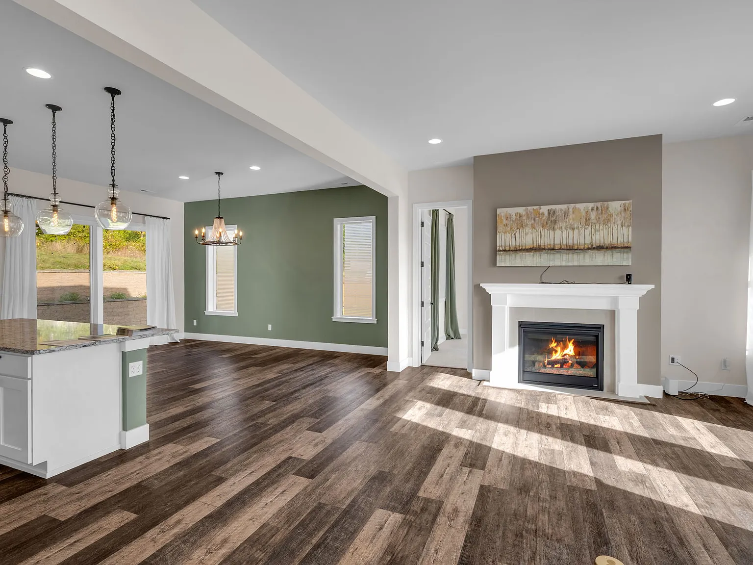 4 bed, 3348 sqft, $4,500 — Photo 3