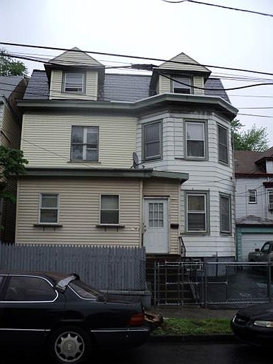 1st image of 743 E 26th St