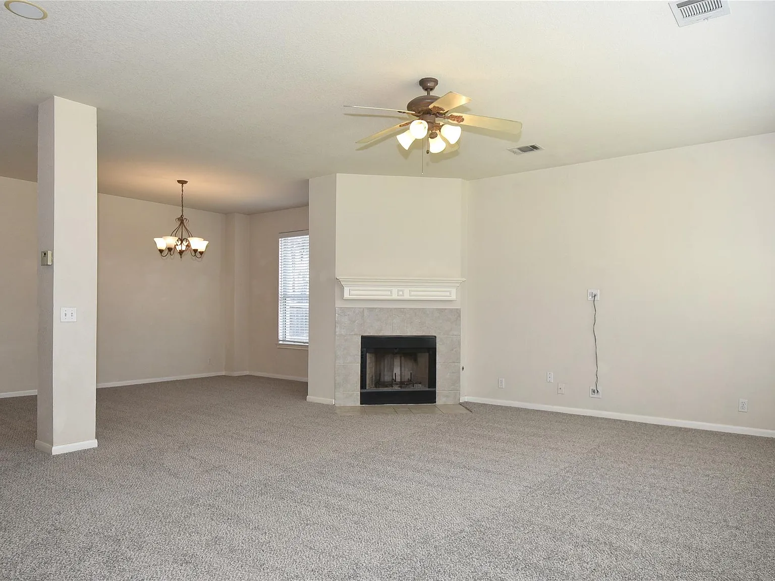 4 bed, 2.5 bath, 2706 sqft, $2,500 — Photo 4