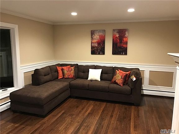 5th image of 25 Woodland Dr