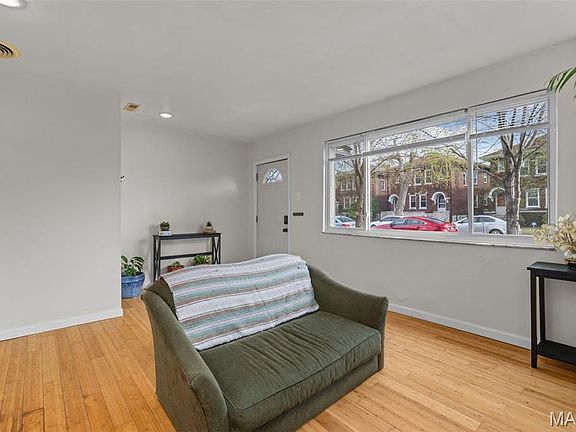 5th image of 4967 Parker Ave