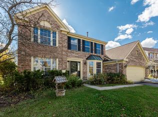 1746 Ashford Ln, Crystal Lake, IL 60014