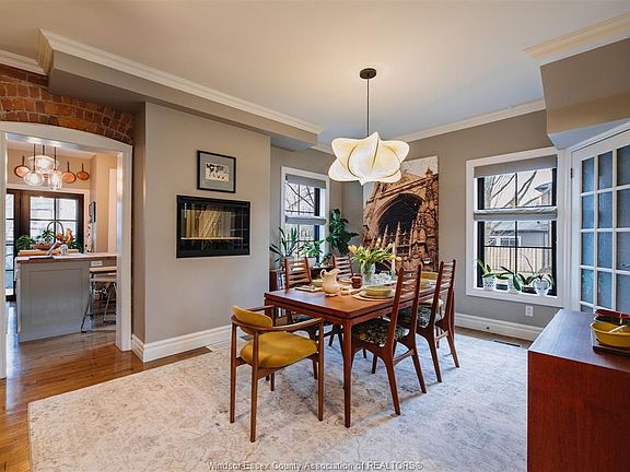 5th image of 796 Monmouth Rd