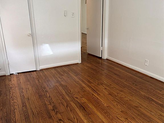 5th image of 2245 Welch St APT 2