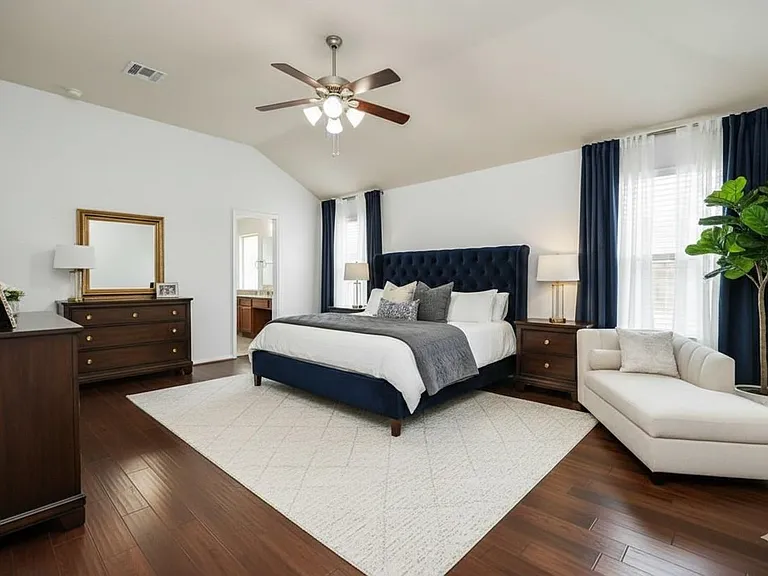 13918 Goodridge Dr — Photo 11