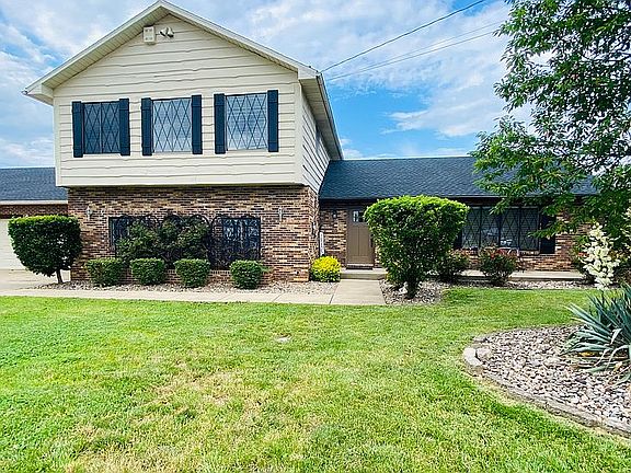 2nd image of 108 Dover Dr
