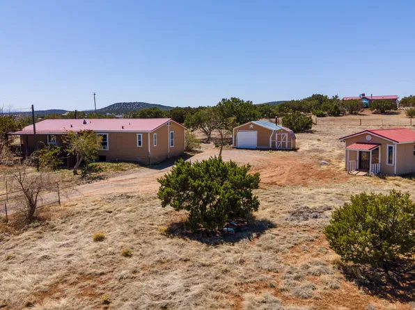 9 Sarah Ln, Moriarty, NM 87035