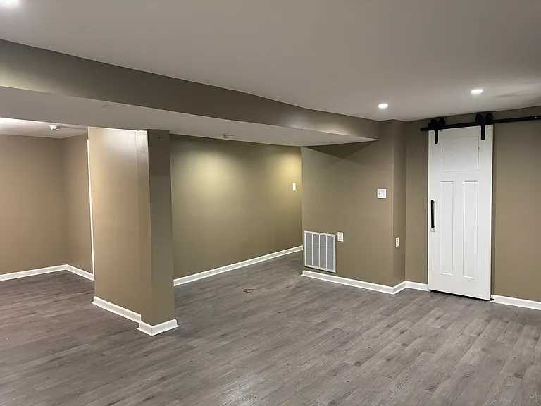 648 Eastern Ave #1 — Photo 32