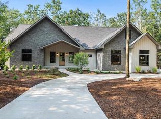 1333 Pinetree Trl, Harbor Springs, MI 49740