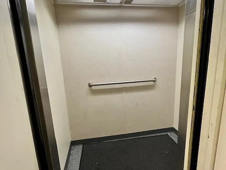 Providence Manor Apartments — Photo 5