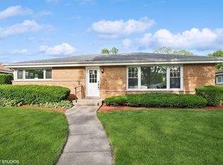 9427 Lowell Ave, Skokie, IL 60076
