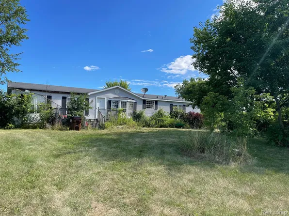 7150 Tupelo Dr, Ann Arbor, MI 48103