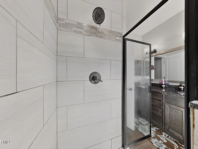 14717 Charles Foster Ave — Photo 28