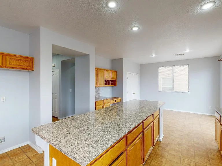 377 Ravensmere Ave — Photo 19