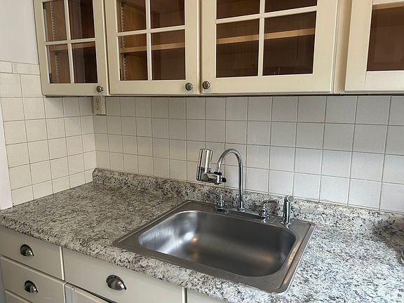 4th image of 712 W 175th St APT 3H