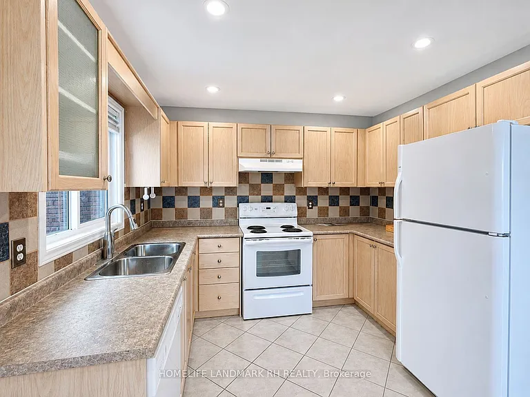 11 Cottinghill Way — Photo 4