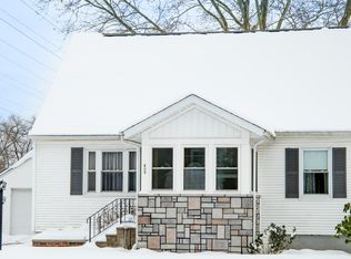 405 S Lowe St, Dowagiac, MI 49047