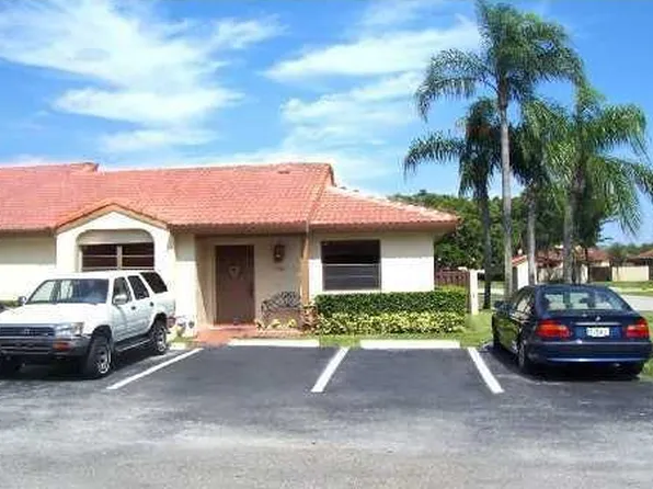 17244 NW 60th Ct, Hialeah, FL 33015
