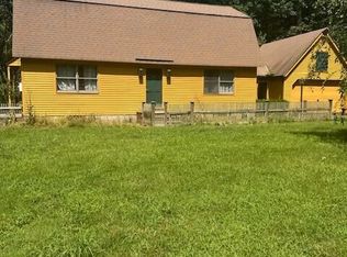 71 Maple St, Chester, CT 06412