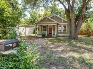 404 Turney St, Smithville, TX 78957