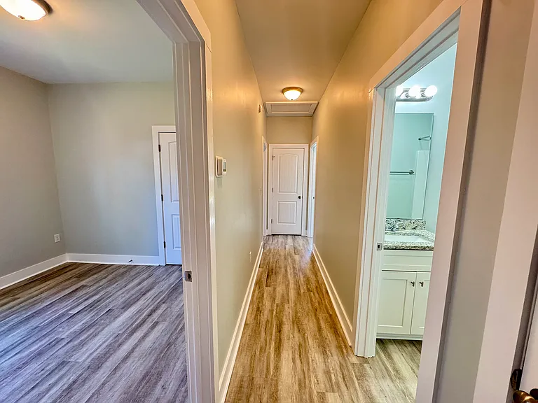 350 Dwight St — Photo 28