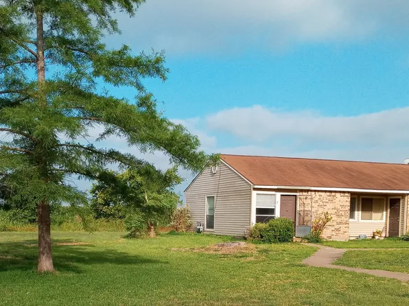 Pecos Street, 400 E Mesquite, Granger, TX 76530