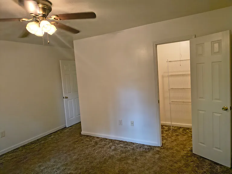 1852 Engle Rd — Photo 11