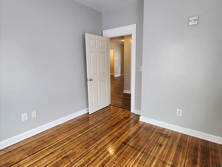 3640 N Meridian St — Photo 16