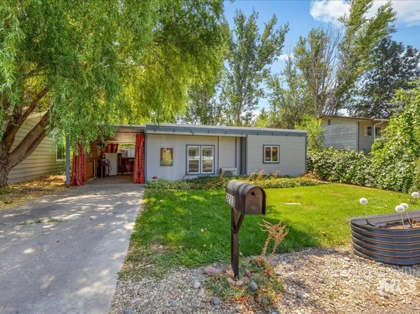 3213 W Edgemoor Rd, Boise, ID 83703