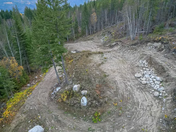 6450 1st Ave NW, Schuswap, BC V1E 2Z6