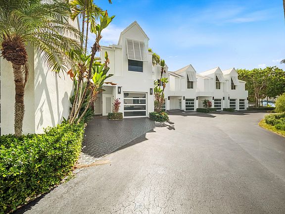 3rd image of 2115 S Ocean Boulevard #12