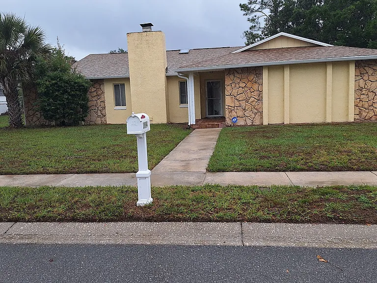 1894 Aster Dr — Photo 5