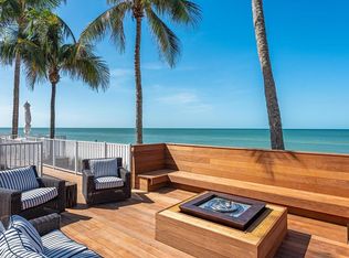 3377 Gulf Shore Blvd N APT 1A, Naples, FL 34103