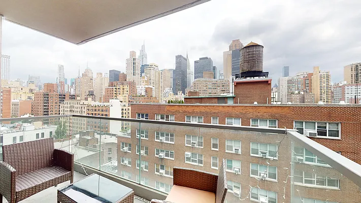 Rented by Bond New York | media 1