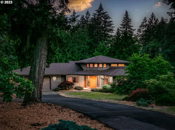 3585 Deer Lake Ct SE, Salem, OR 97317
