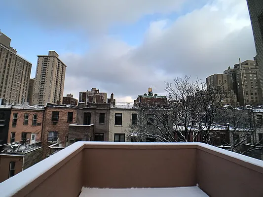 Rented by Francine Realty | media 27