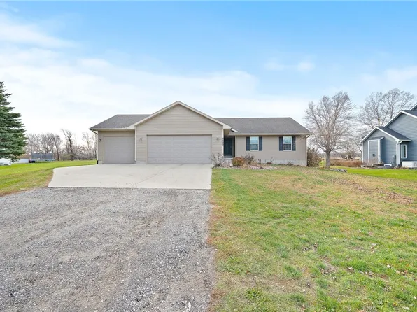 7533 NE 108th Pl, Bondurant, IA 50035