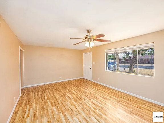4th image of 944 N Mesa Dr