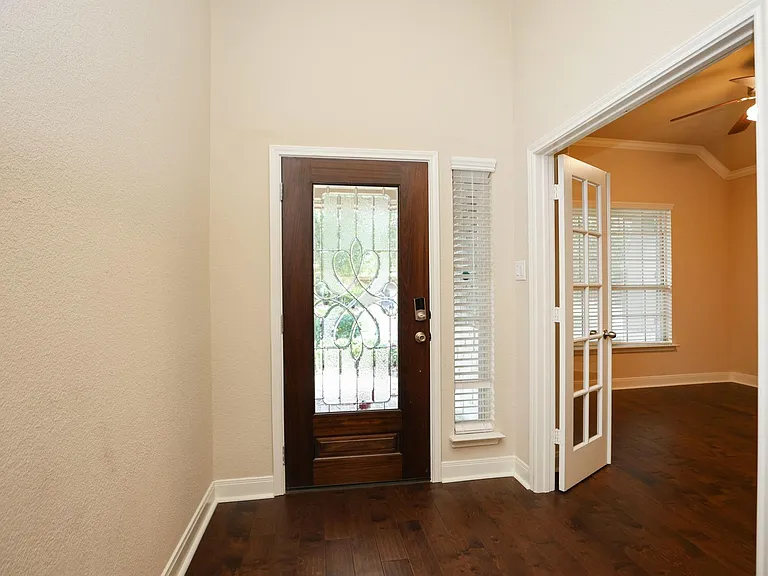 147 W Wading Pond Cir — Photo 8