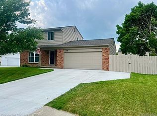 1188 Vassar, South Lyon, MI 48178