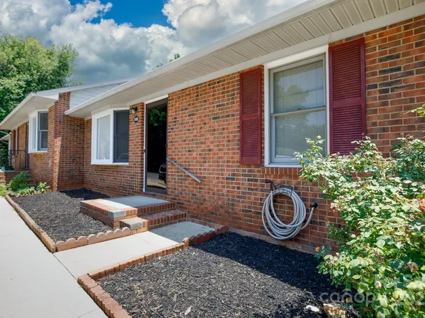 1140 McKinnon Dr, Rock Hill, SC 29732